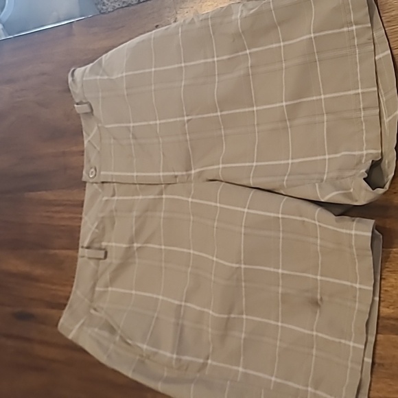 Under Armour Mens shorts size 36 shorts. - Picture 4 of 4